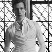 Erik Hassle - List pictures
