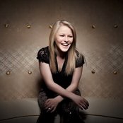 Hollie Cavanagh - List pictures