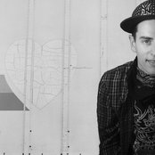 Mike Tompkins - List pictures