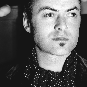 Perry Blake - List pictures