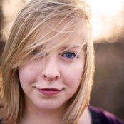 Julia Nunes - List pictures