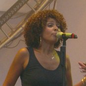 Joy Denalane - List pictures