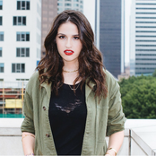 Rozzi Crane - List pictures