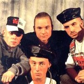 East 17 - List pictures