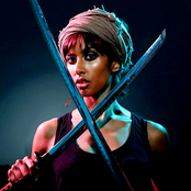 Anjulie - List pictures