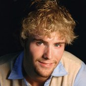 Adam Gregory - List pictures