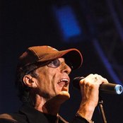 Robin Gibb - List pictures