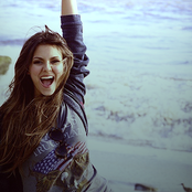 Victoria Justice - List pictures