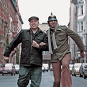 The King Khan & Bbq Show - List pictures