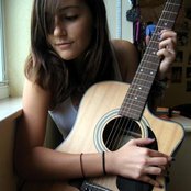 Davina Leone - List pictures