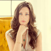 Lera Lynn - List pictures