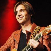 Alex Band - List pictures