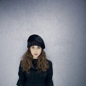 Sarah Jarosz - List pictures