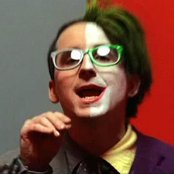 Alexis Taylor - List pictures