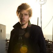 Yoav - List pictures