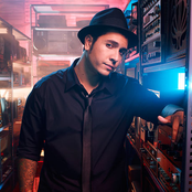 Bryan Keith - List pictures