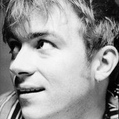 Damon Albarn - List pictures
