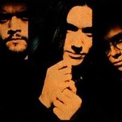 Moist - List pictures