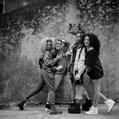 Neon Jungle - List pictures