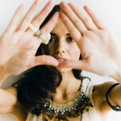 Angela Moyra - List pictures