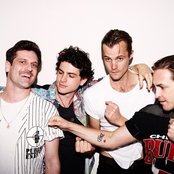 Van She - List pictures