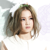 Lee Hi - List pictures
