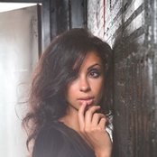Mya - List pictures