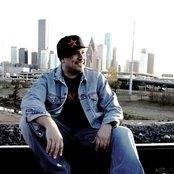 V-zilla - List pictures