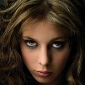 Lafee - List pictures