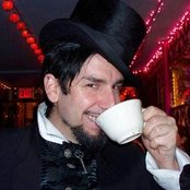 Voltaire - List pictures