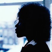 Joan Armatrading - List pictures