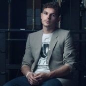 Medium - List pictures