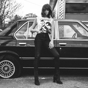 Chelsea Lankes - List pictures