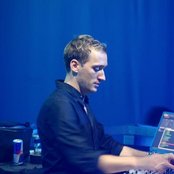 Paul Van Dyk - List pictures