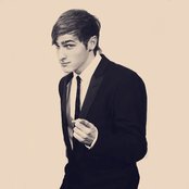 Kendall Schmidt And Logan Henderson - List pictures