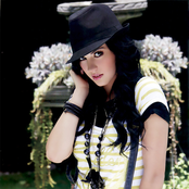 Maite Perroni - List pictures