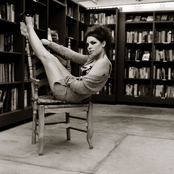 Holly Brook - List pictures