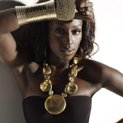 Alexandra Burke - List pictures