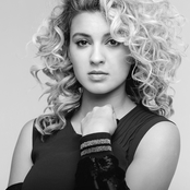 Tori Kelly - List pictures