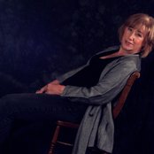 Norma Winstone - List pictures