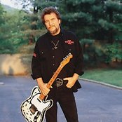 Waylon Jennings - List pictures