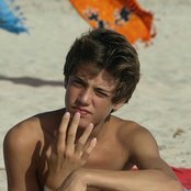 Roger - List pictures