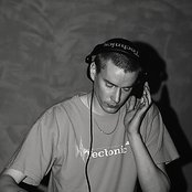 Pinch - List pictures