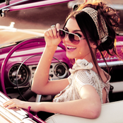 Victoria Justice - List pictures