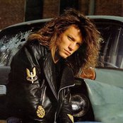 Jon Bon Jovi - List pictures