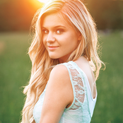 Kelsea Ballerini - List pictures