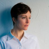 Polica - List pictures