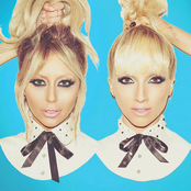 Dumblonde - List pictures