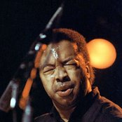 Tony Williams - List pictures