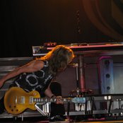 Tommy Shaw - List pictures